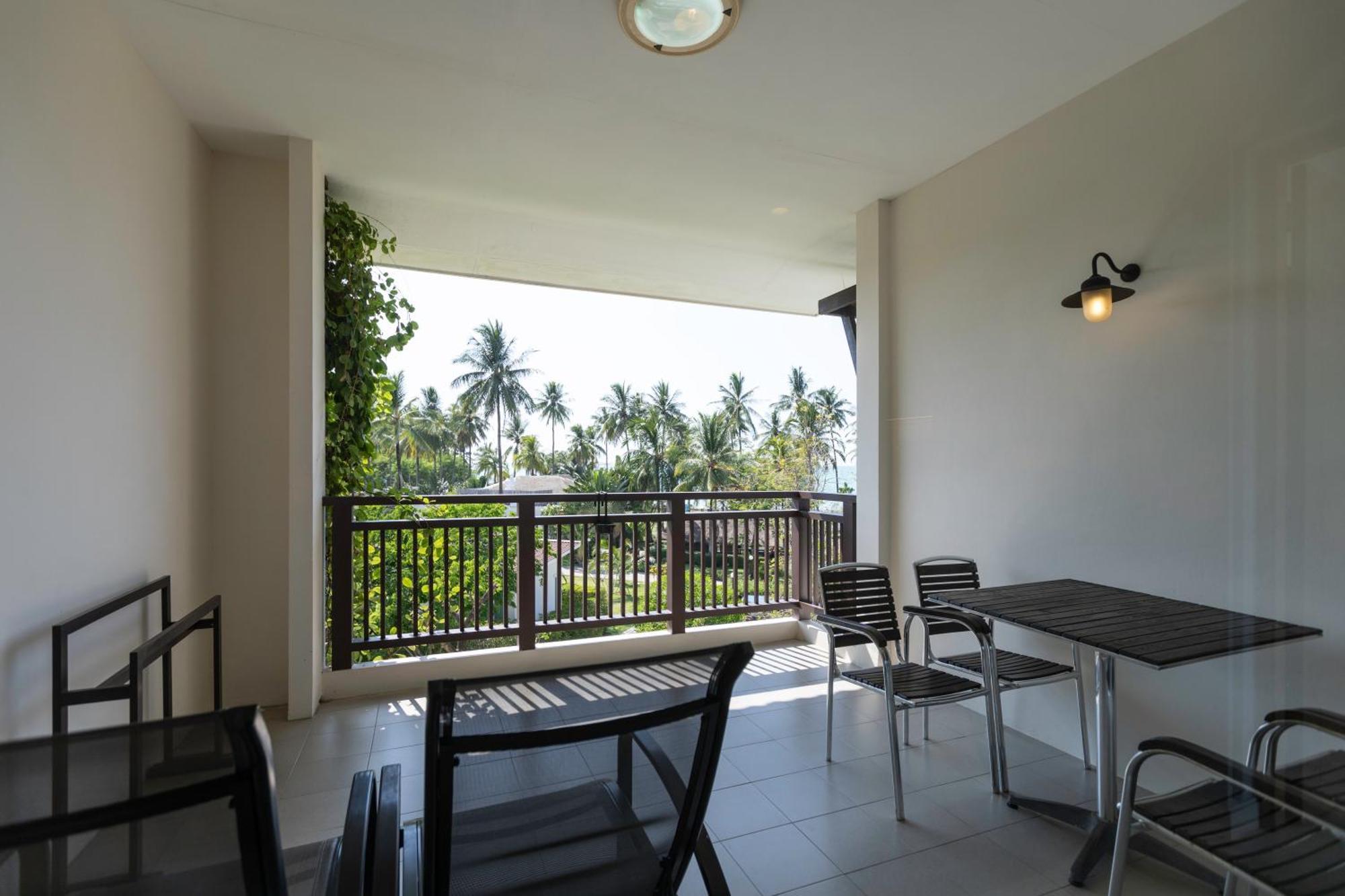 Kantary Beach Hotel Villas & Suites Khao Lak Exterior foto