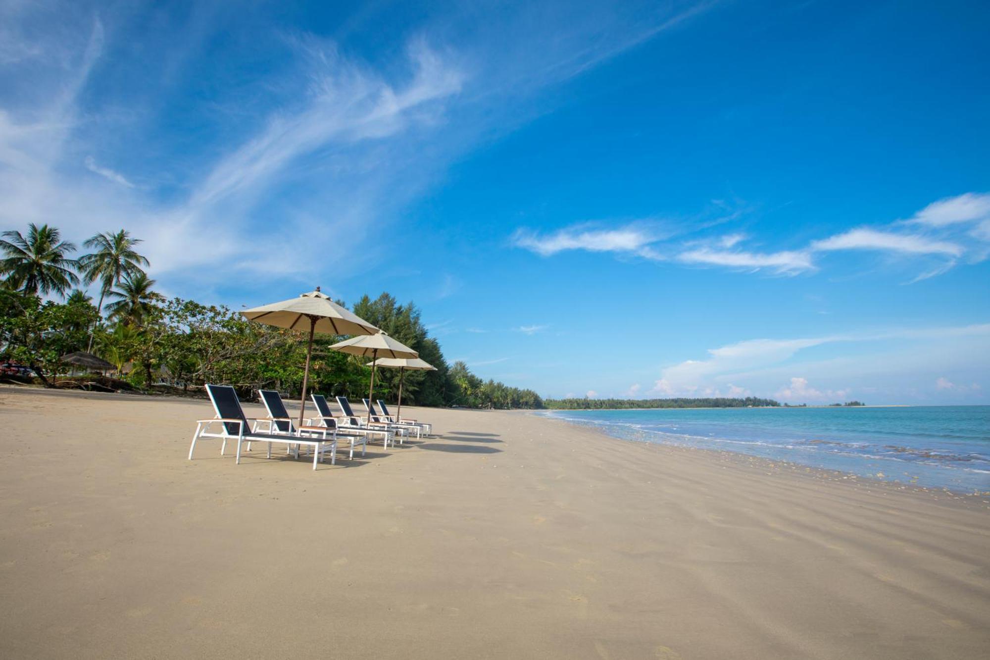 Kantary Beach Hotel Villas & Suites Khao Lak Exterior foto